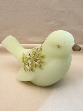Vintage Fenton Custard Glass Bird